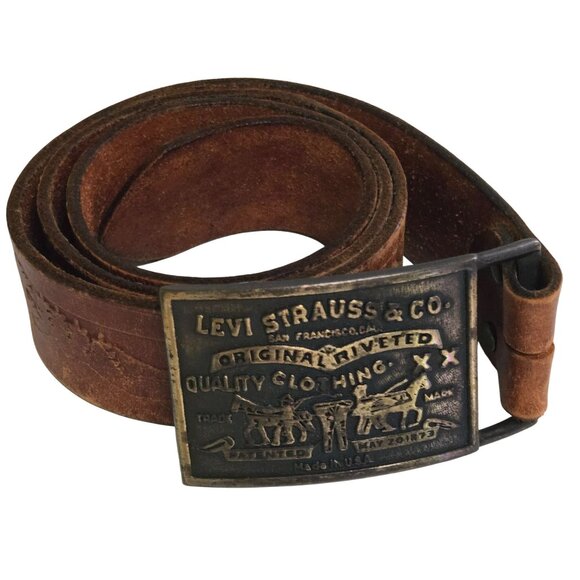 Levi's Vintage Company Logo Belt Buckle Leather Belt Embossed Leather Design - Picture 2 of 6